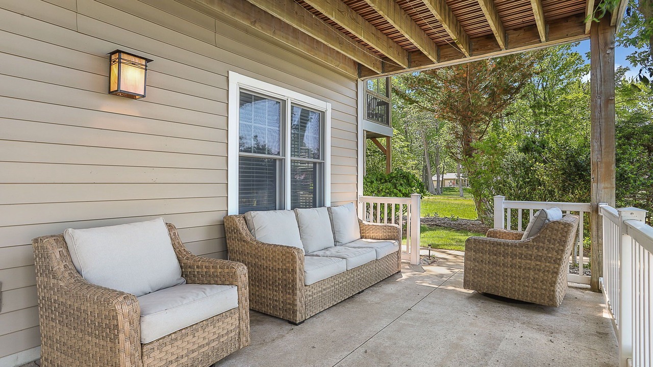 Photo of Patio Balcony in Miami Park
