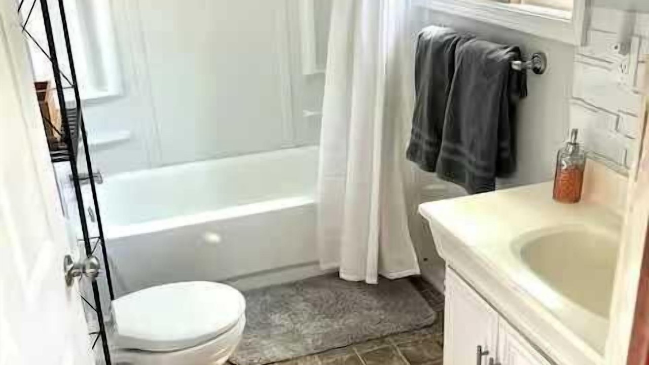 Photo of Bathroom in Mount Comfort
