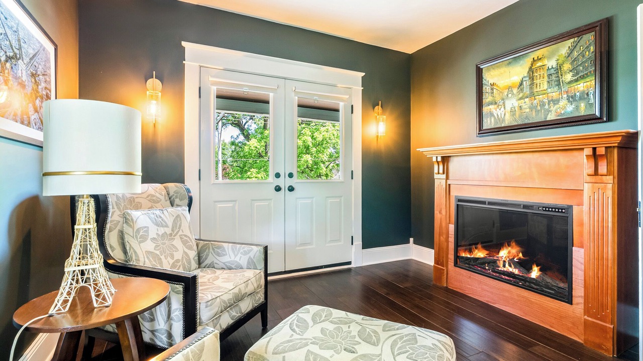 Photo of Livingroom in Winona Lake