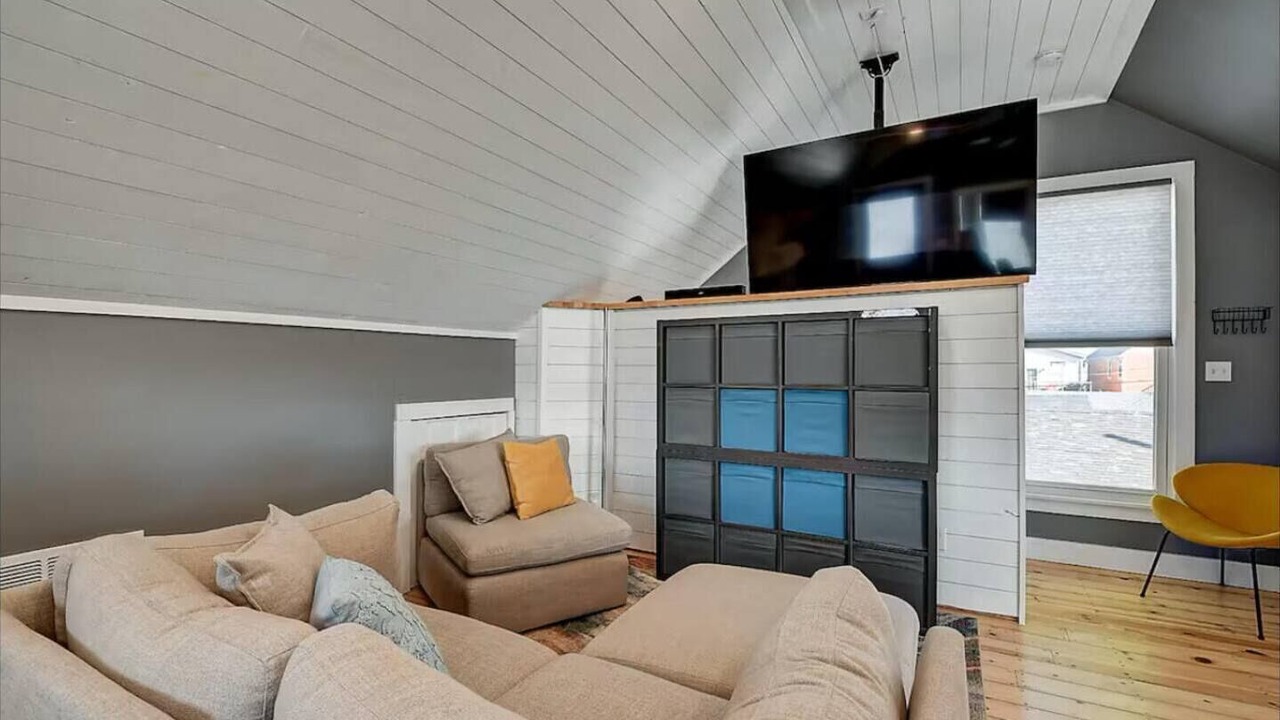 Photo of Livingroom in Holy Cross