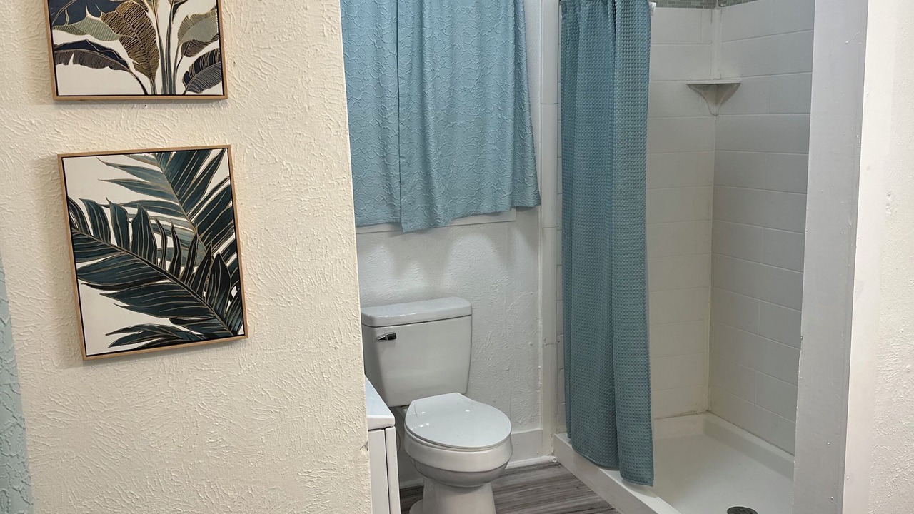 Photo of Bathroom in Niles