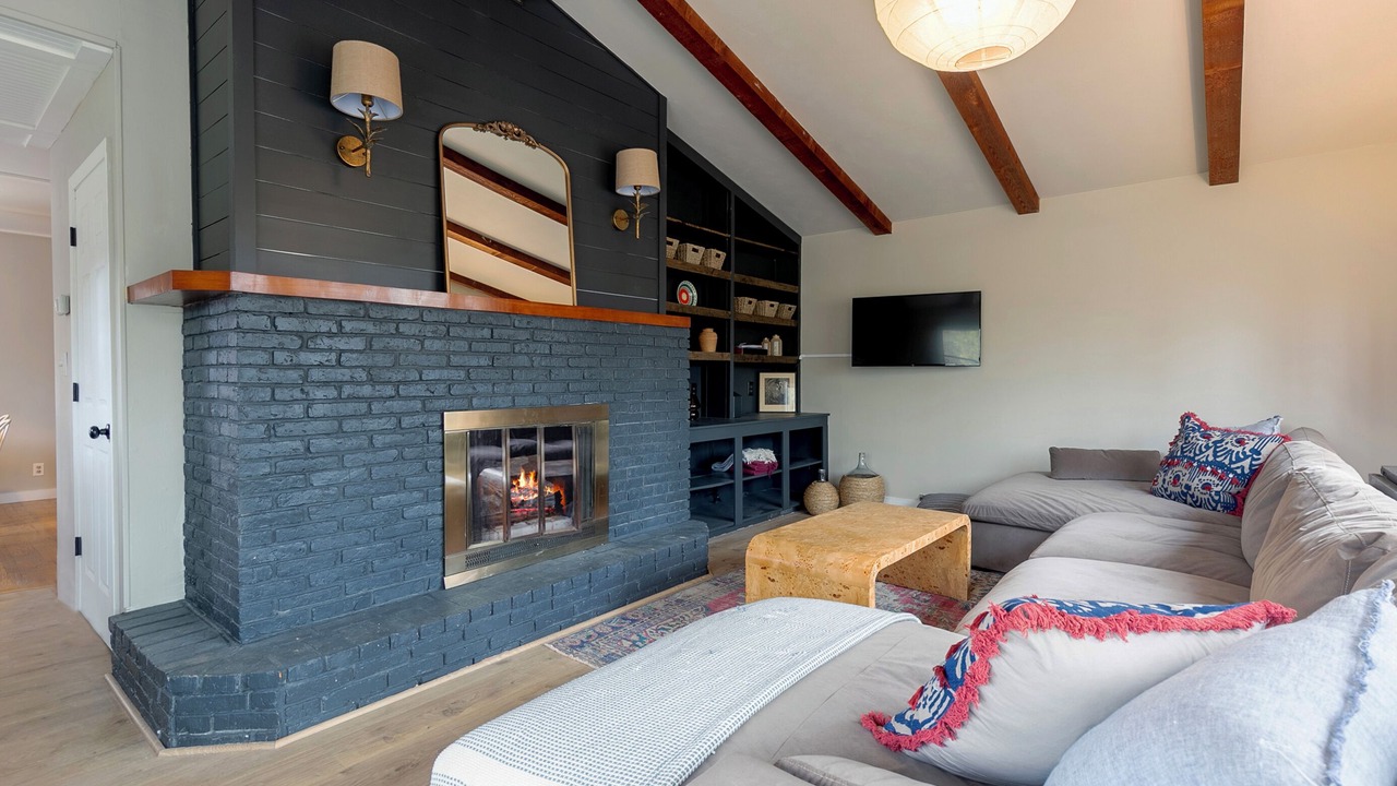 Photo of Livingroom in Three Oaks