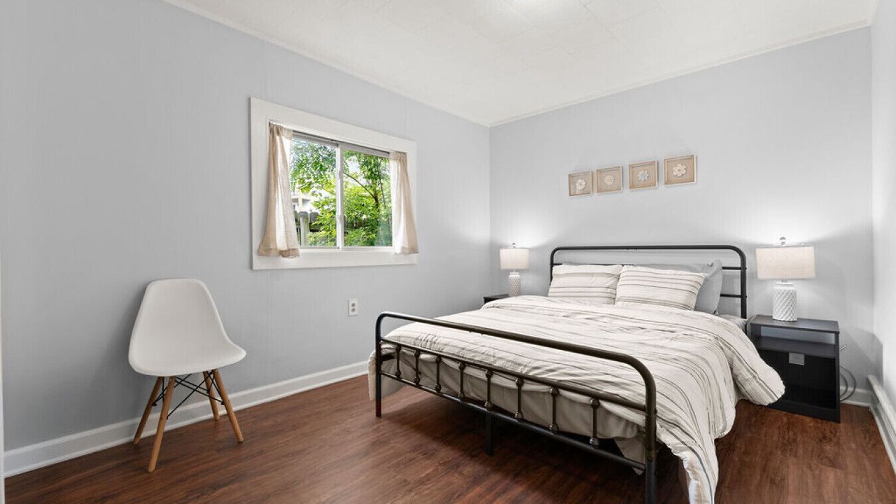 Photo of Bedroom in Whitmore Lake