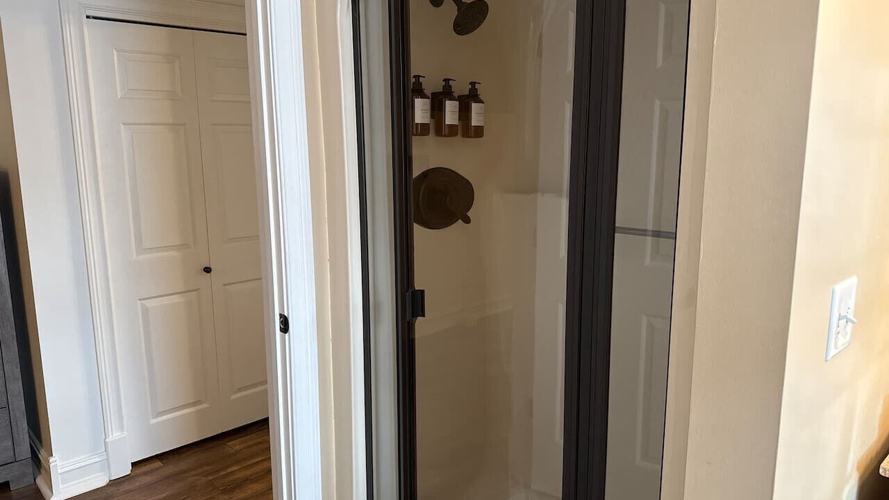Photo of Bathroom in Mariah Hill