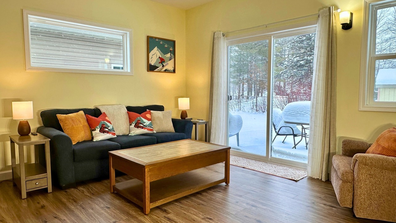 Photo of Livingroom in Cadillac
