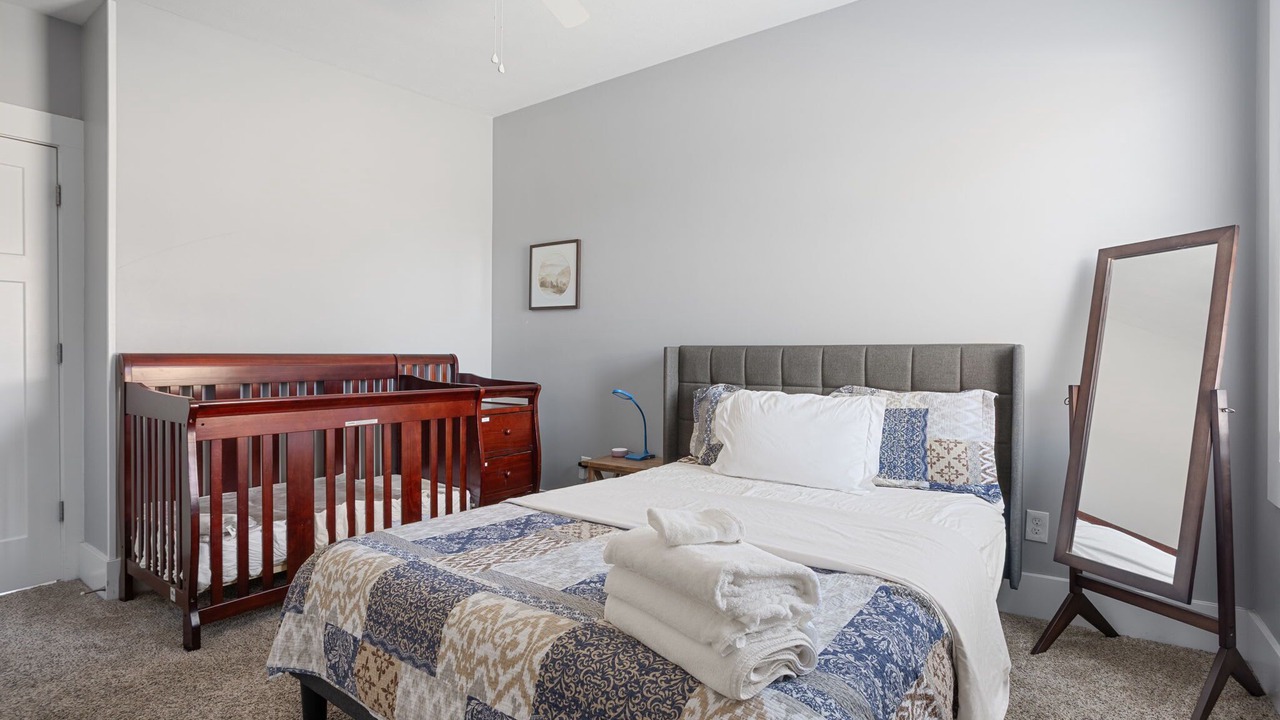 Photo of Bedroom in Fountain Square