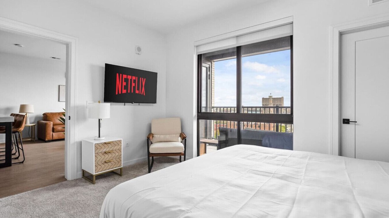 Photo of Bedroom in Mile Square
