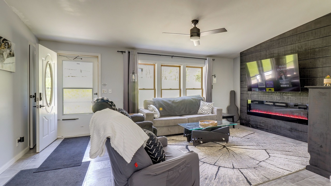 Photo of Livingroom in Frontier