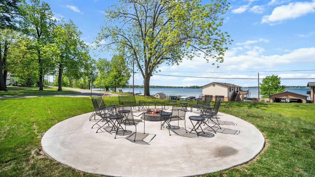 Photo of Patio Balcony in Crystal