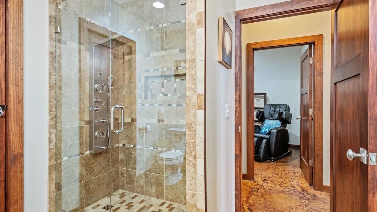 Photo of Bathroom in Smyrna