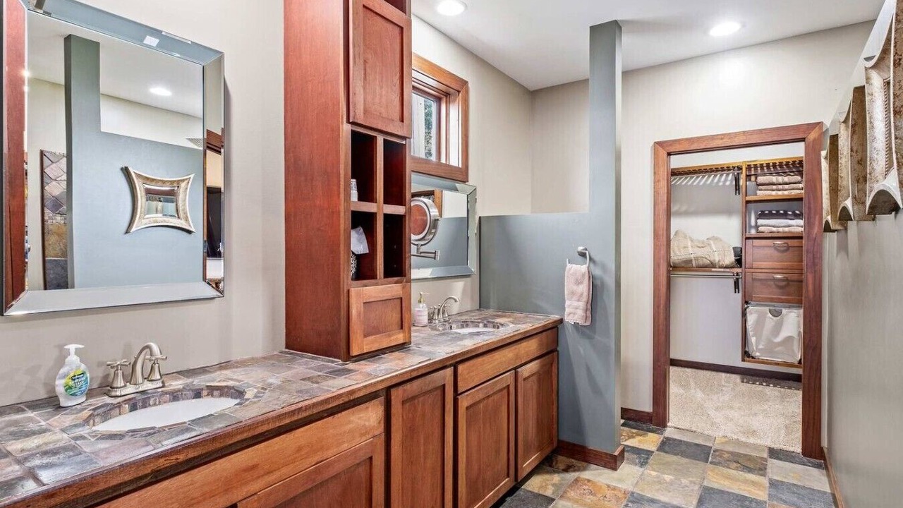 Photo of Bathroom in Smyrna