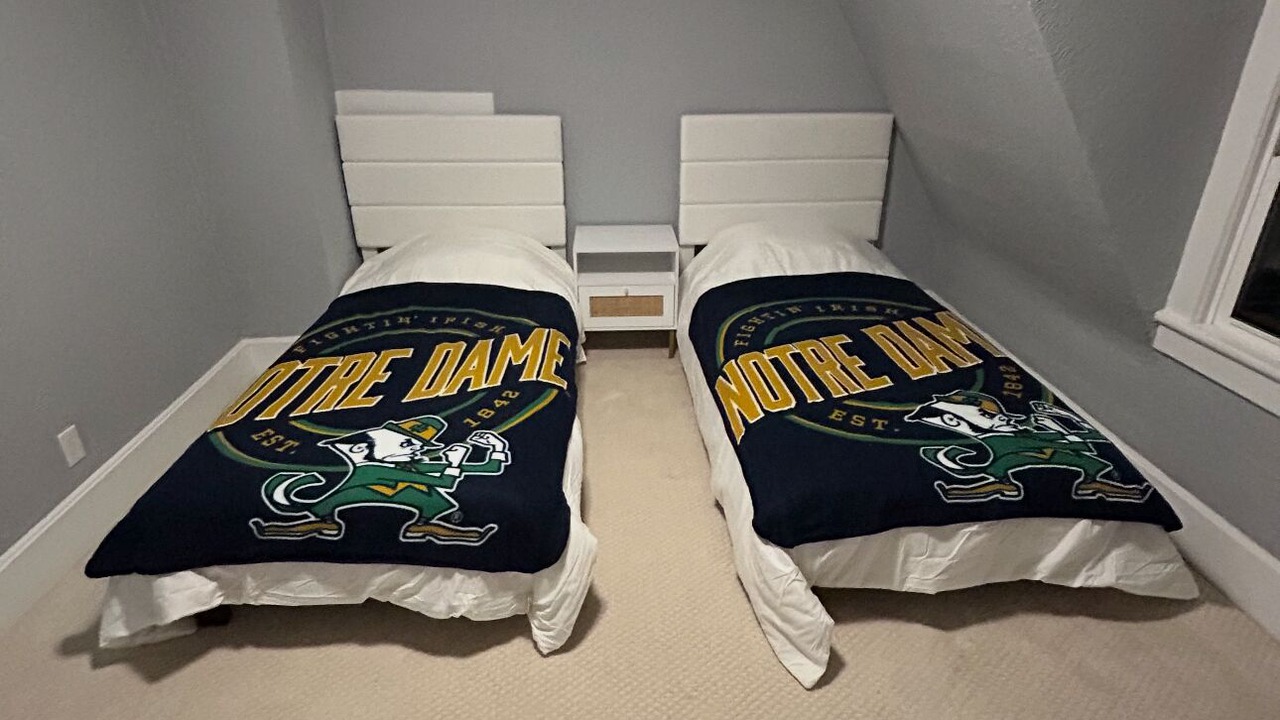 Photo of Bedroom in Niles