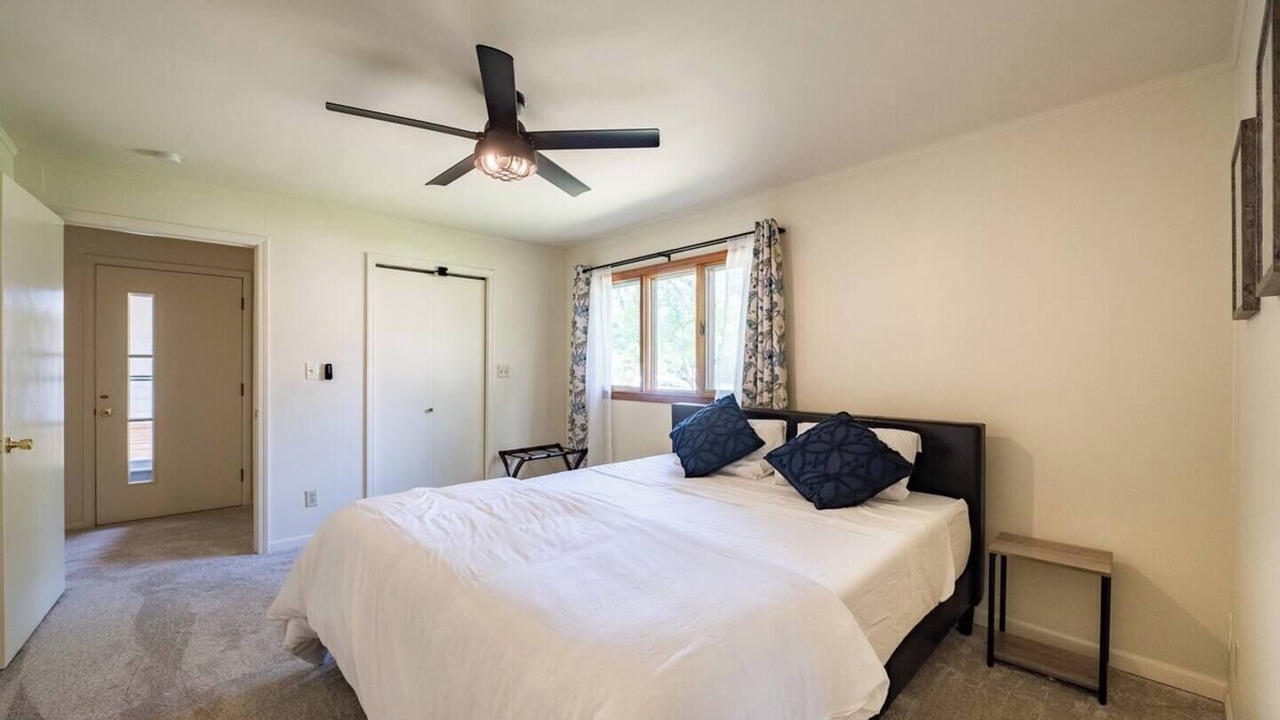 Photo of Bedroom in Grayling