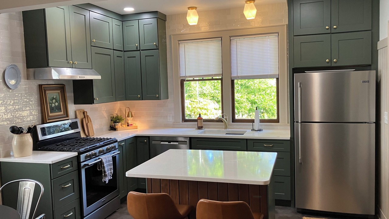 Photo of Kitchen in Holland Historic District
