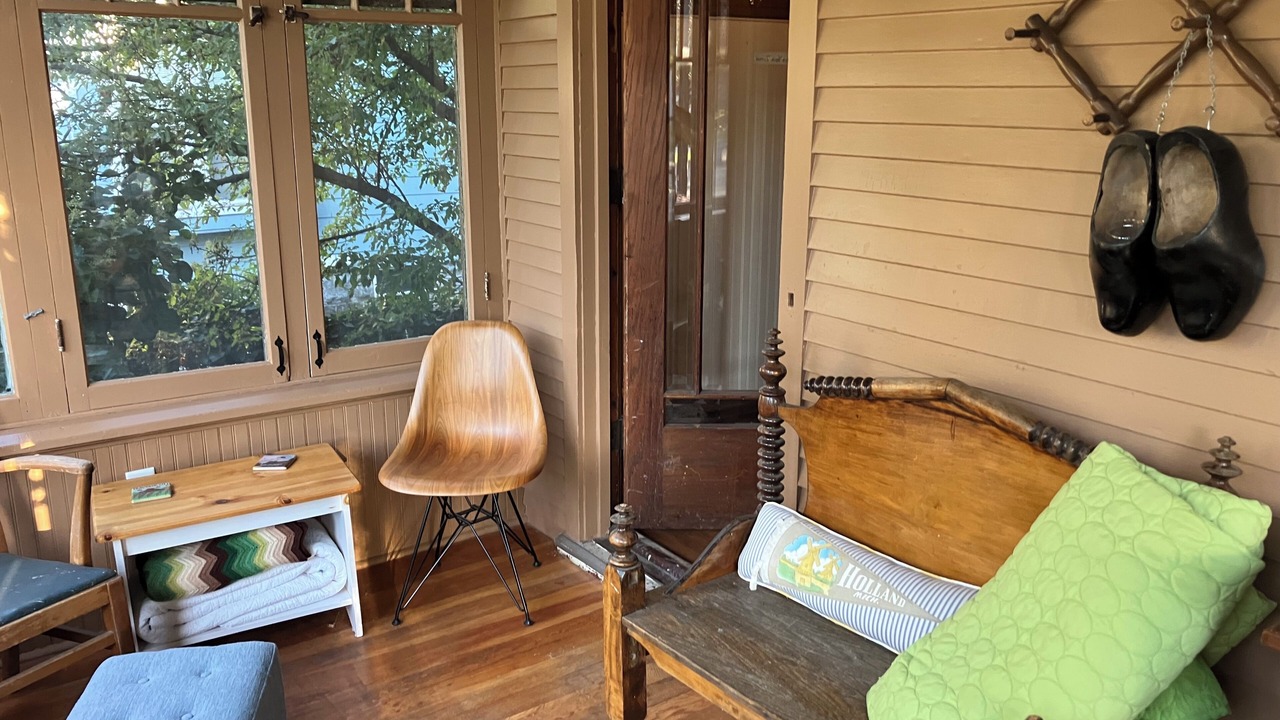 Photo of Patio Balcony in Holland Historic District