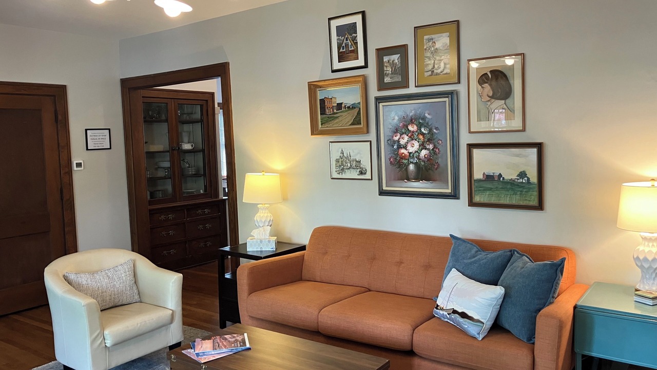 Photo of Livingroom in Holland Historic District