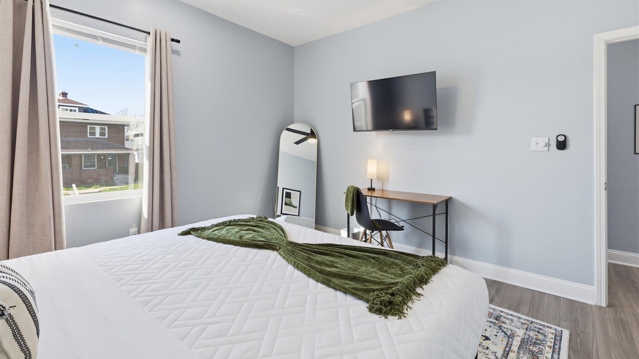 Photo of Bedroom in Mapleton/Fall Creek