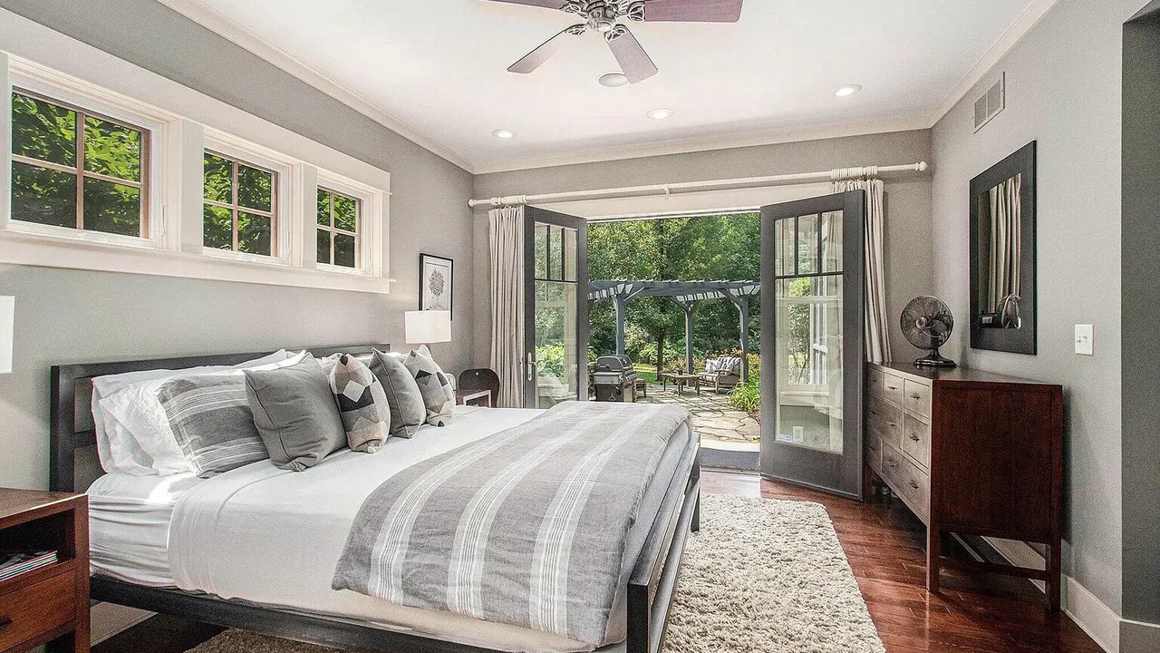 Photo of Bedroom in South Haven