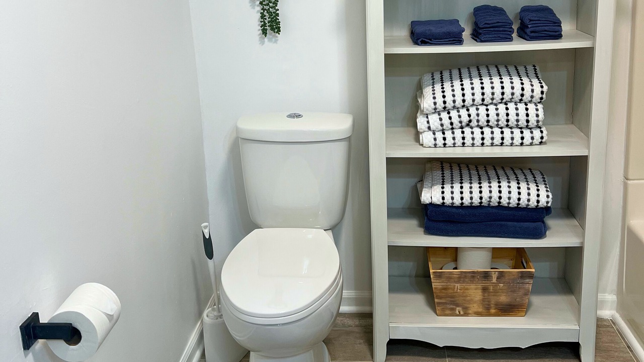 Photo of Bathroom in Lakeside