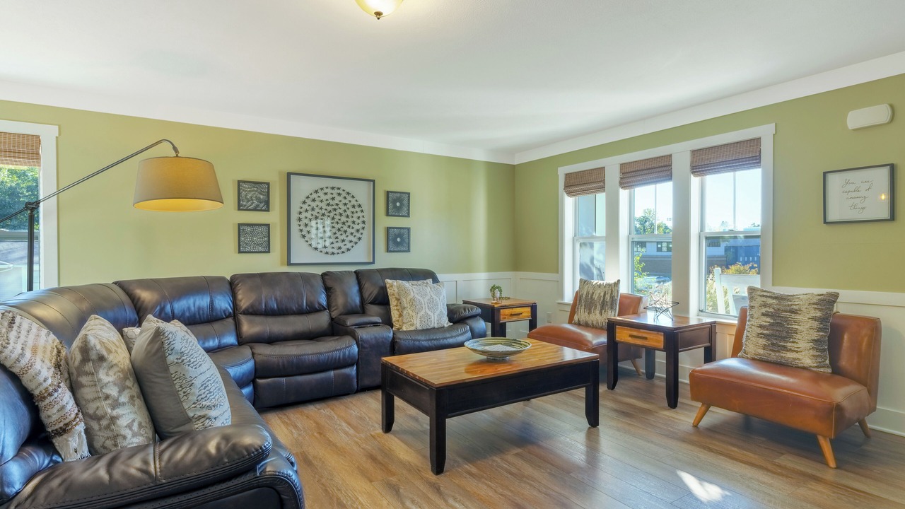 Photo of Livingroom in Saugatuck