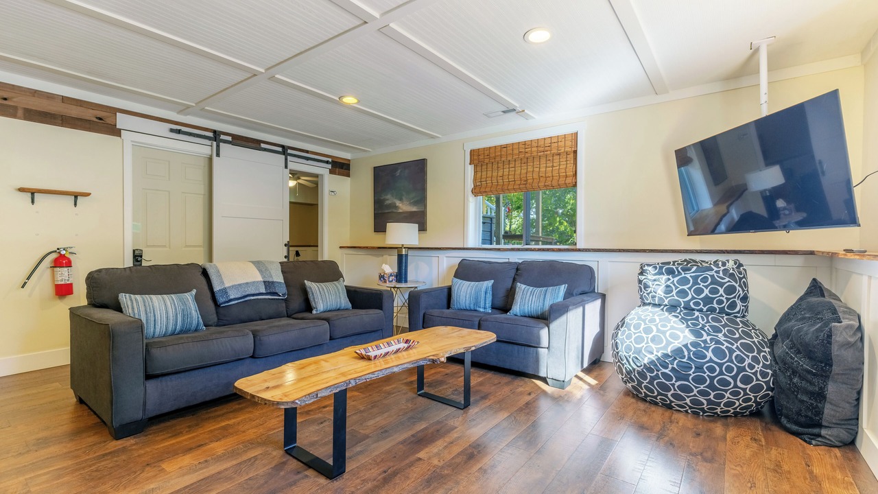 Photo of Livingroom in Saugatuck