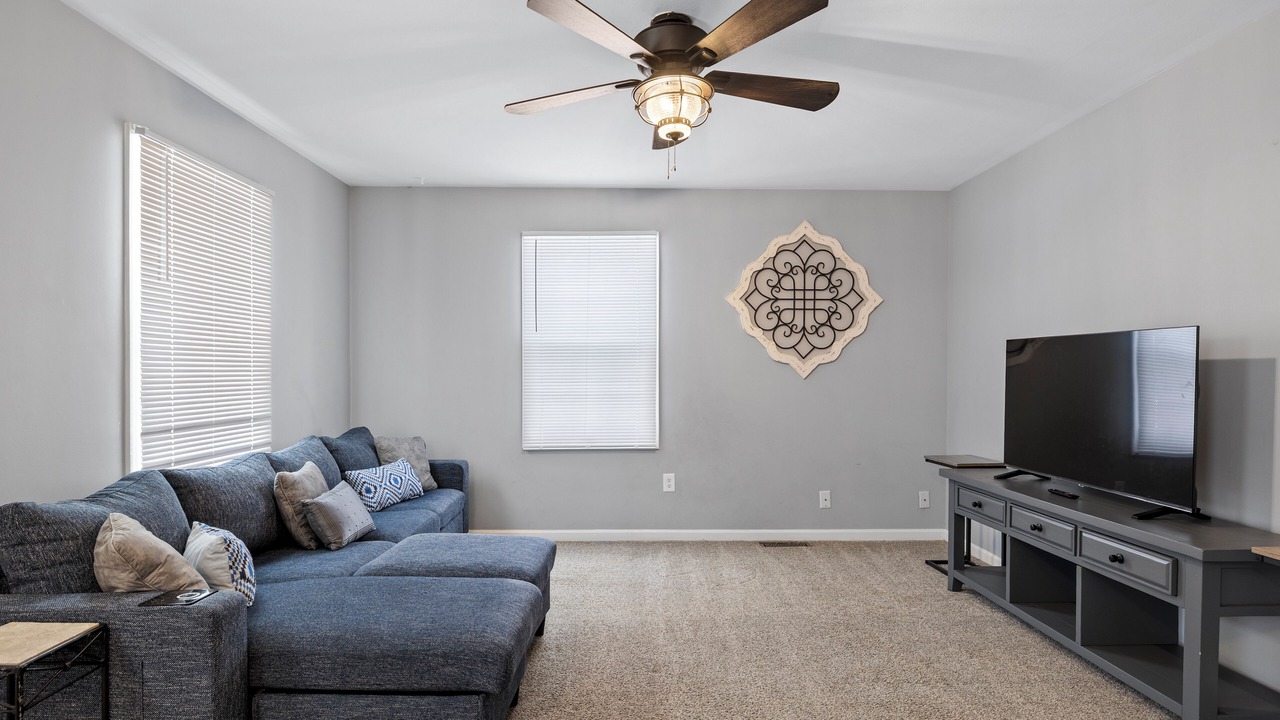 Photo of Livingroom in Michigan City