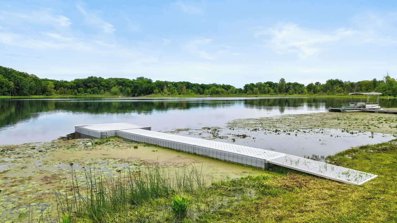 Photo of Others in Six Lakes