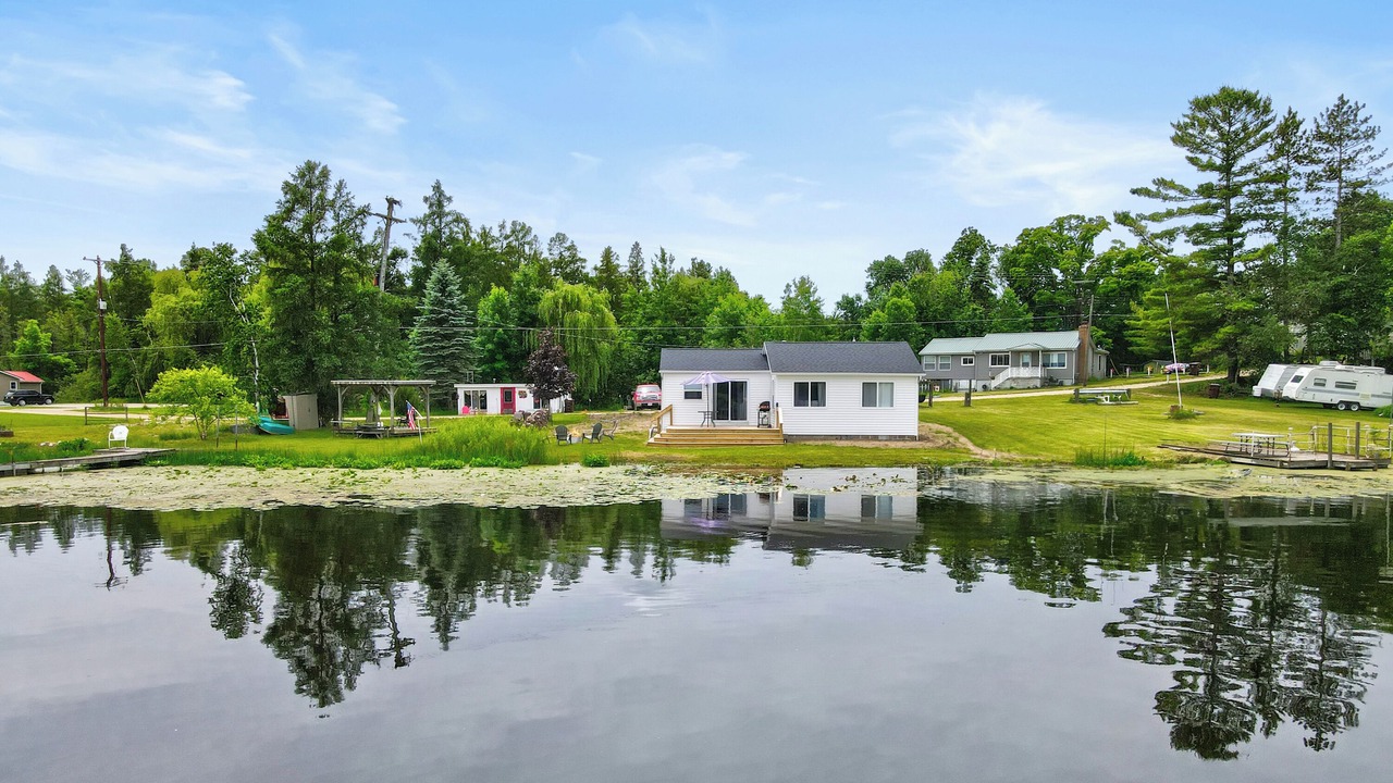 Photo of Outdoor in Six Lakes
