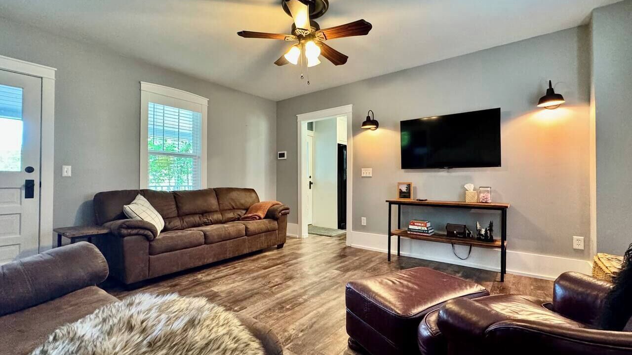Photo of Livingroom in New Richmond
