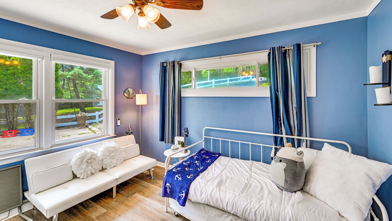 Photo of Bedroom in Battle Creek
