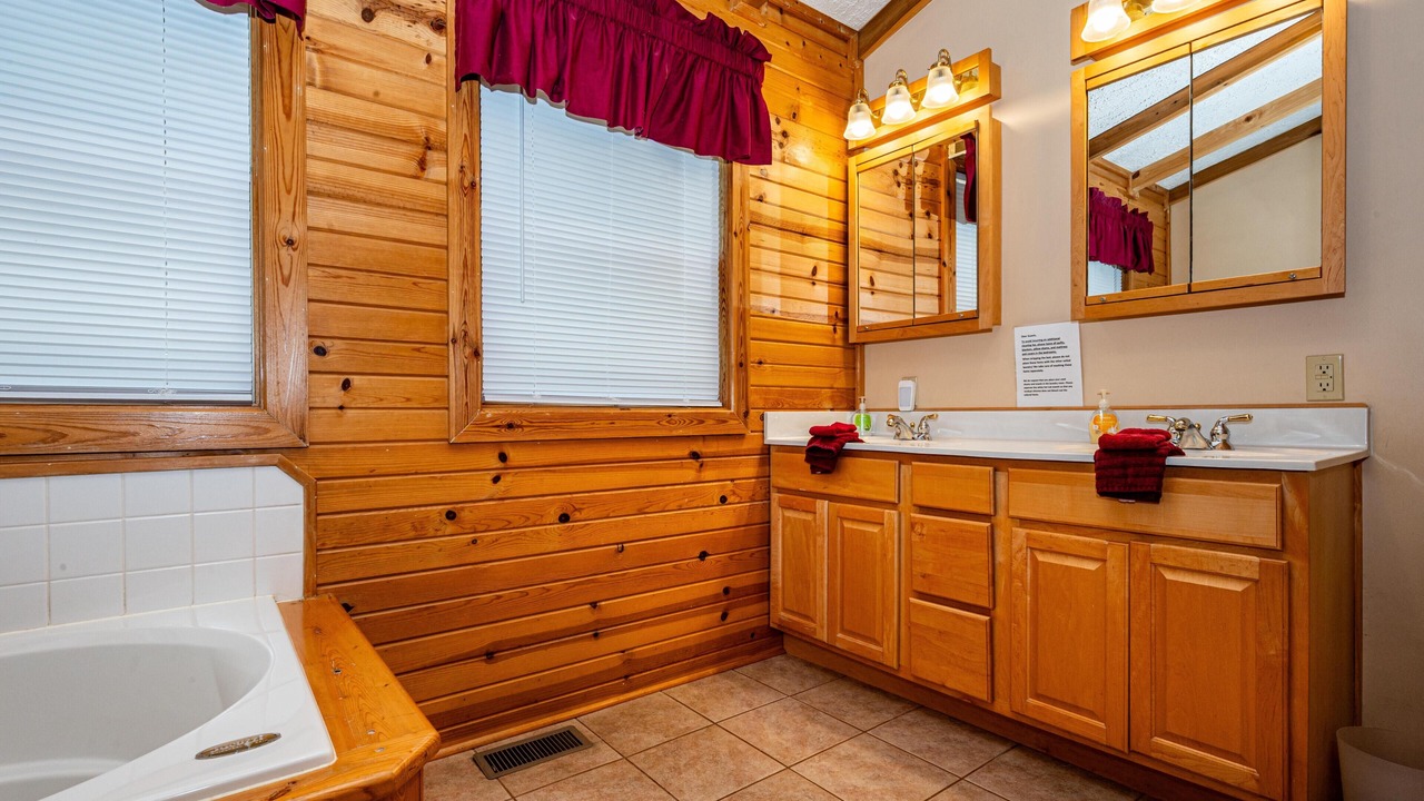Photo of Bathroom in Helmsburg