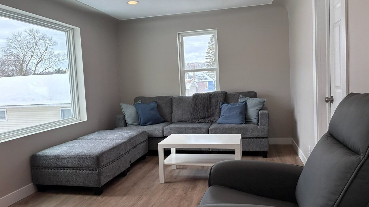 Photo of Livingroom in Norton Shores