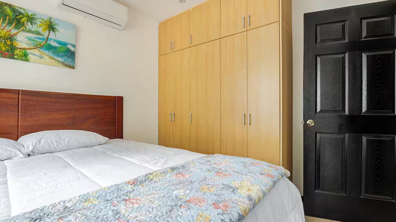 Photo of Bedroom in Redford