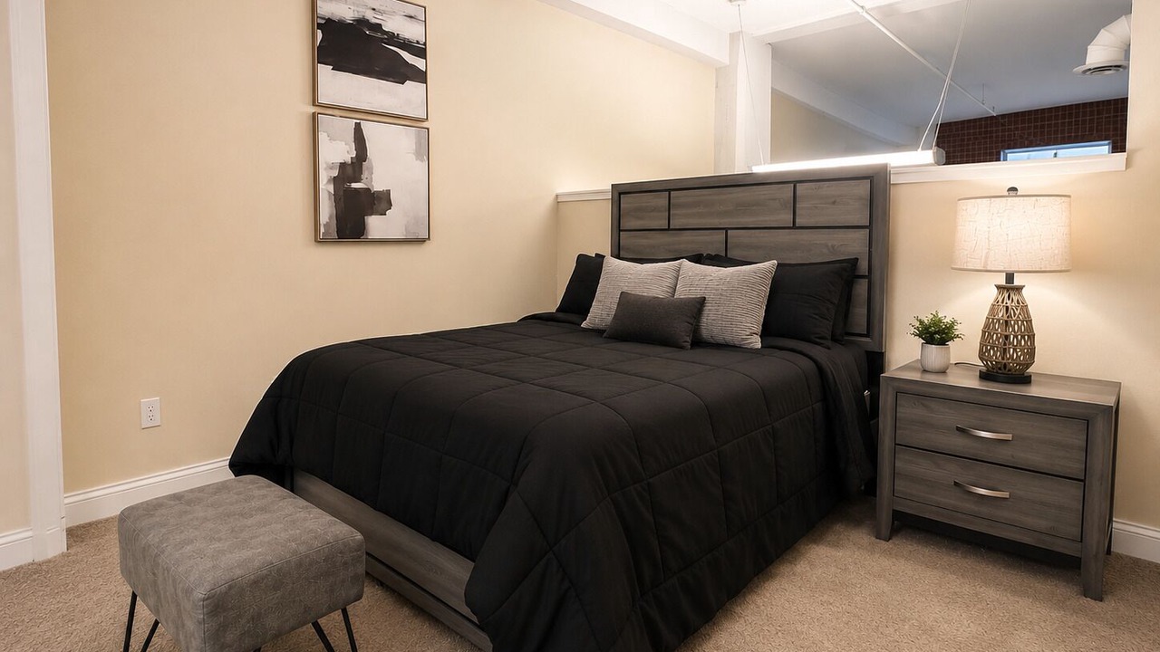 Photo of Bedroom in Wholesale District