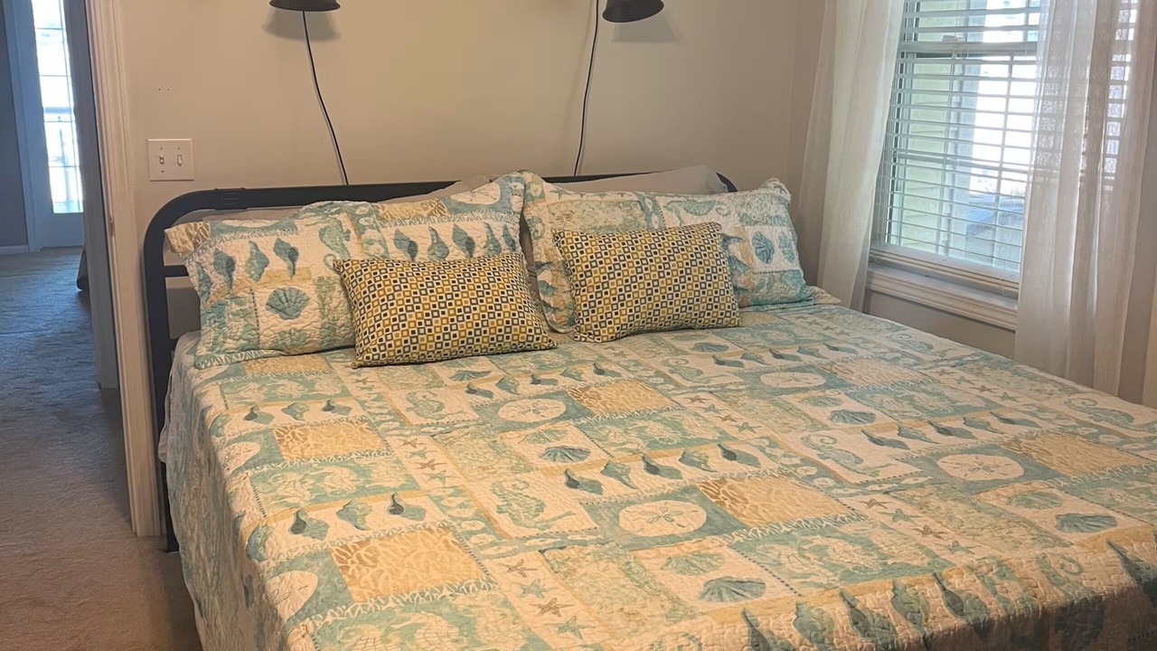 Photo of Bedroom in Twin Lake