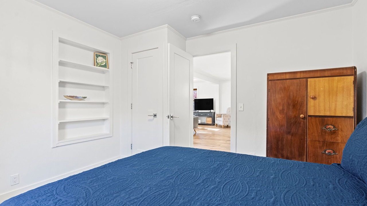 Photo of Bedroom in Spring Lake
