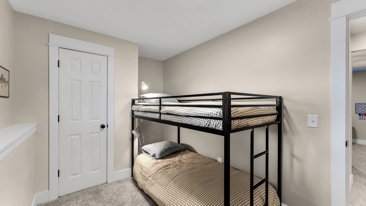 Photo of Bedroom in Smyrna