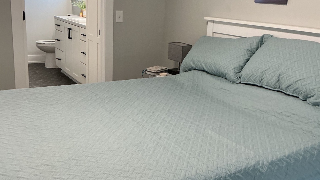 Photo of Bedroom in Spring Lake