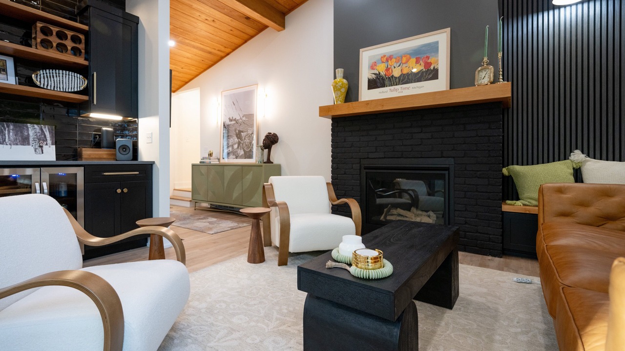 Photo of Livingroom in West Olive