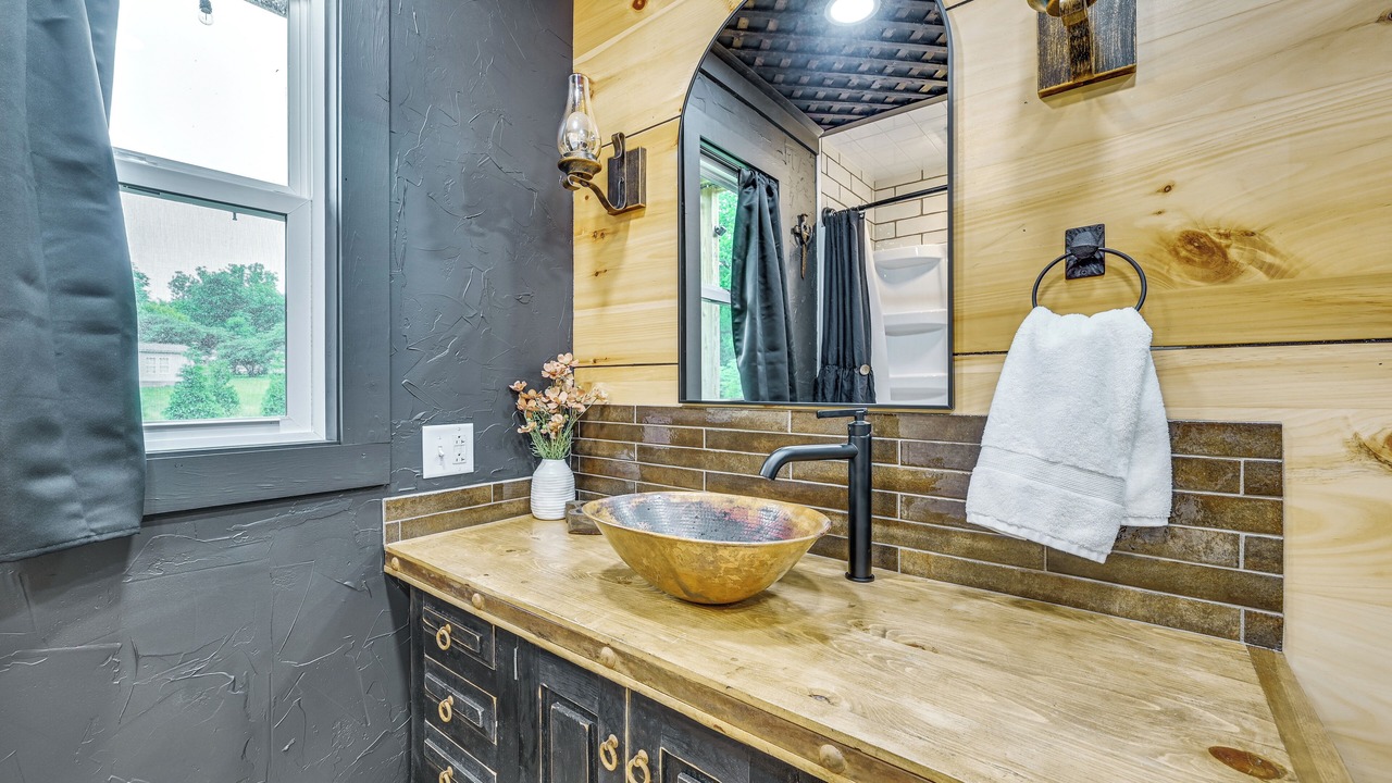 Photo of Bathroom in Gentryville