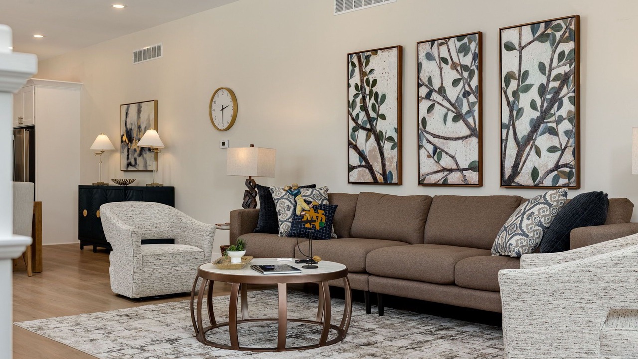 Photo of Livingroom in Wooded Estates