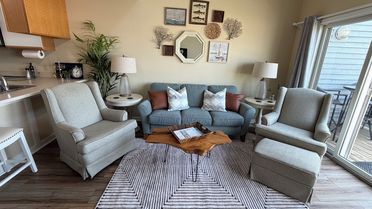 Photo of Livingroom in Spring Lake