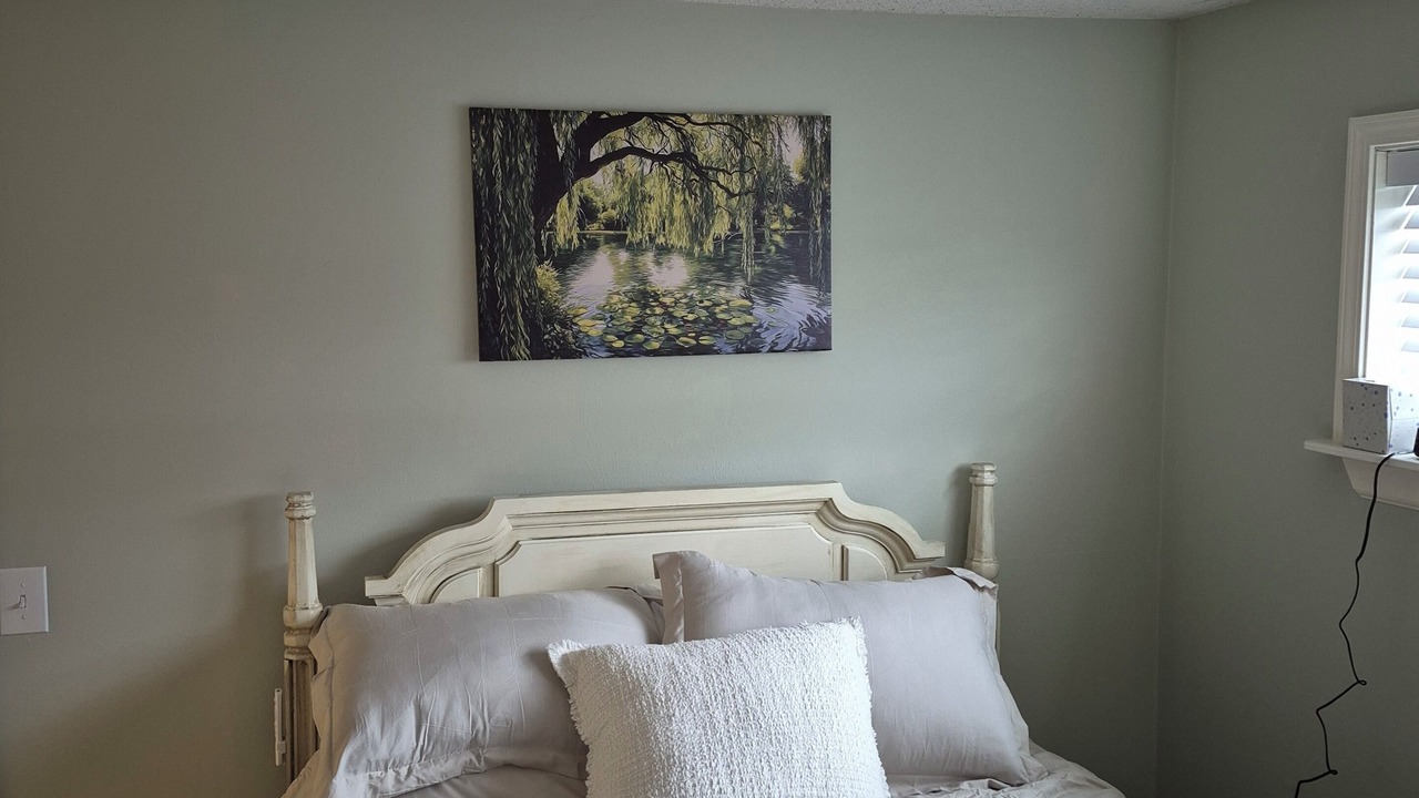 Photo of Bedroom in Hillsdale