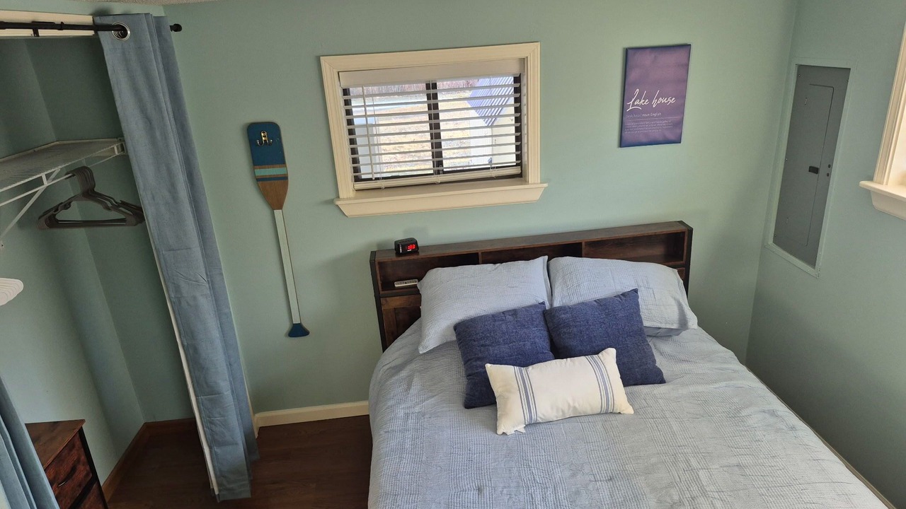 Photo of Bedroom in Hillsdale