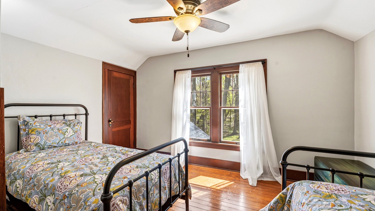 Photo of Bedroom in South Haven
