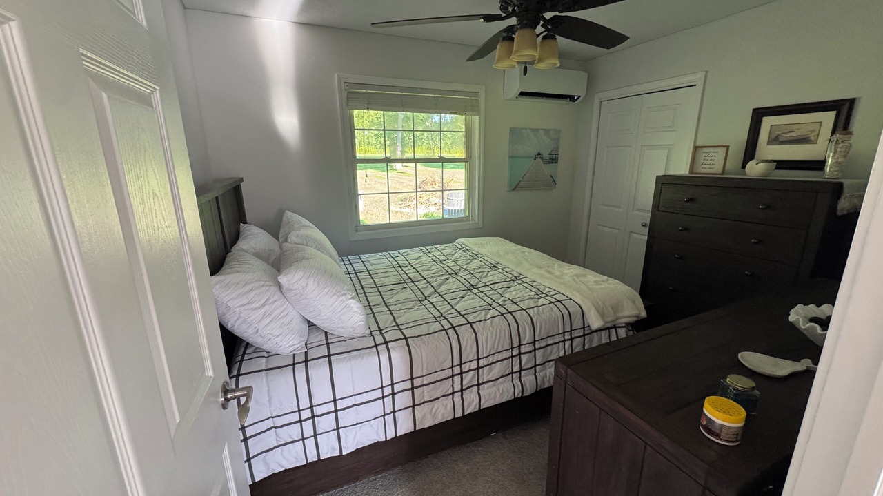Photo of Bedroom in Cassopolis