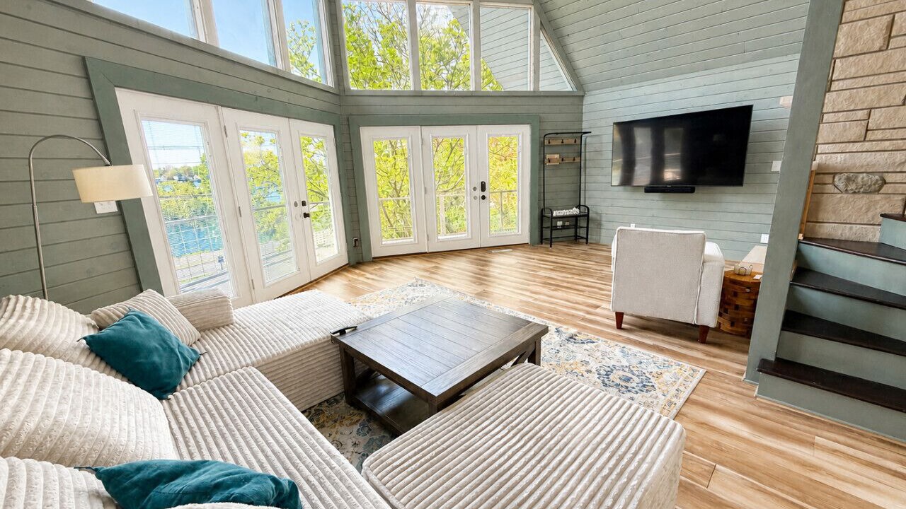 Photo of Livingroom in Paw Paw Lake