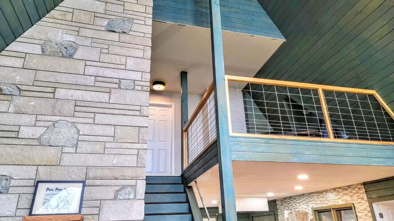 Photo of Patio Balcony in Paw Paw Lake