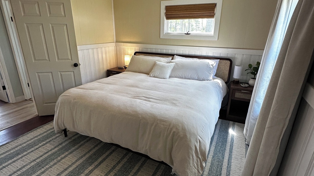 Photo of Bedroom in Spring Lake