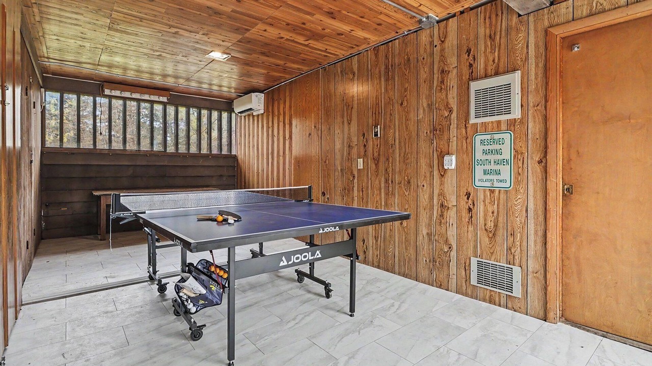 Photo of Bedroom in South Haven